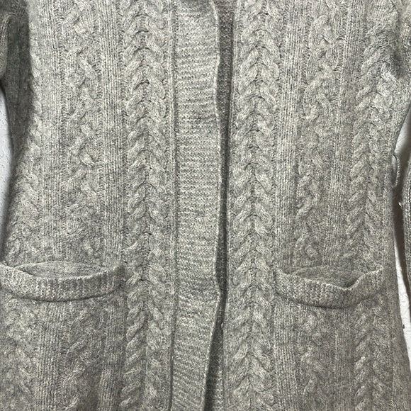 Banana Republic Gray Wool-Cashmere Blend Cable Knit Cardigan – Size S - Picture 8 of 9
